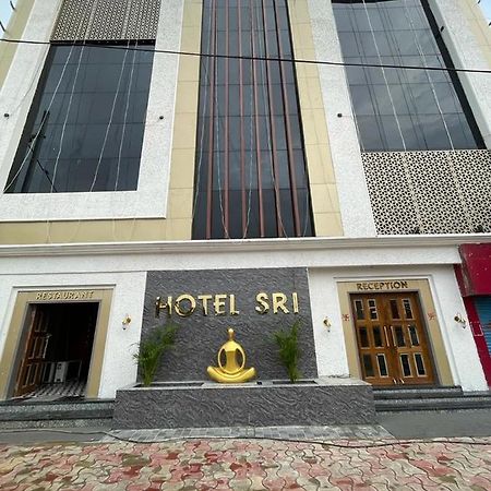Hotel Sri. Keonjhargarh Exteriér fotografie